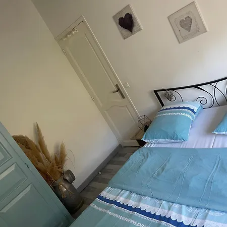 Marie Belle, Entre Mer, Etang Et Abricotier *