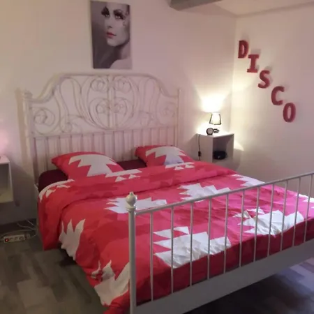 F6 A 5 Min De La Plage, Holiday home